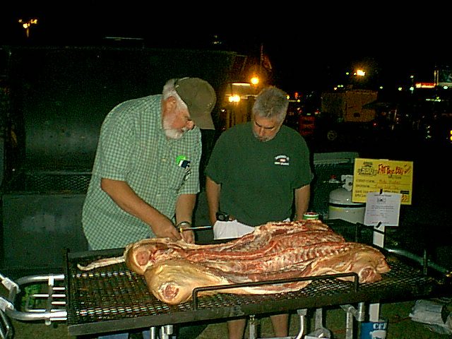 pig20071.jpg (79906 bytes)