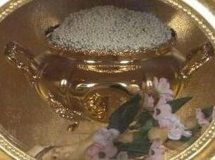 pot of manna