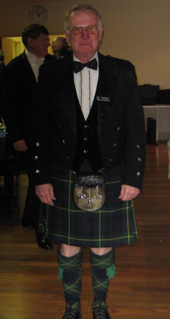 Reinstall19_RB_Bagpiper