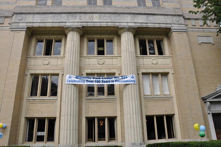 Temple Facade with welcome banner